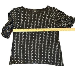 Ann Taylor black and white extra large top